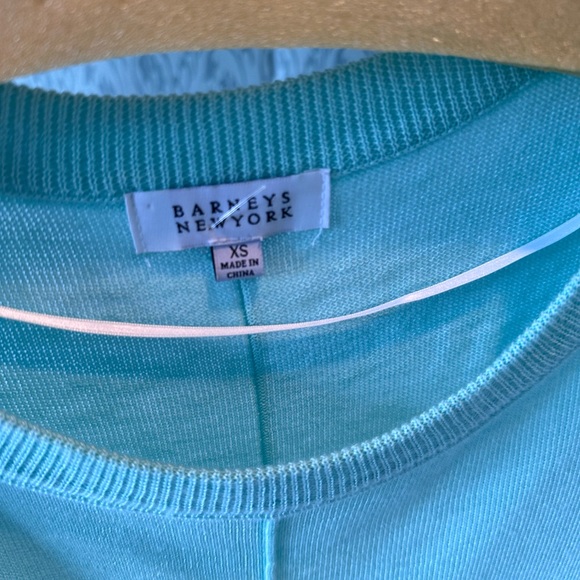Lightweight Sweater from Barneys New York - Picture 5 of 6